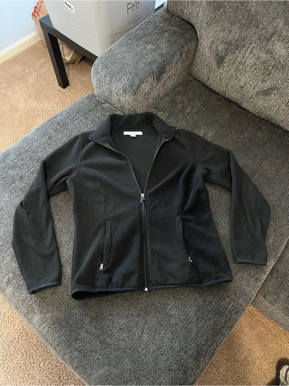 Amazon Essentials Women’s Black Full-Zip Fleece Jacket